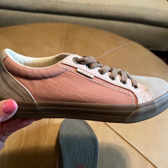 Taos canvas shoes - Picture 2 of 6